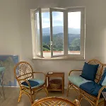 Mary's - 300mt From The Sea With Mountains View *