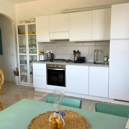 Mary's - 300mt From The Sea With Mountains View Apartamento *